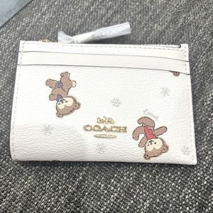 COACH NWT Skinny Id Case With Bear Snowflake Print